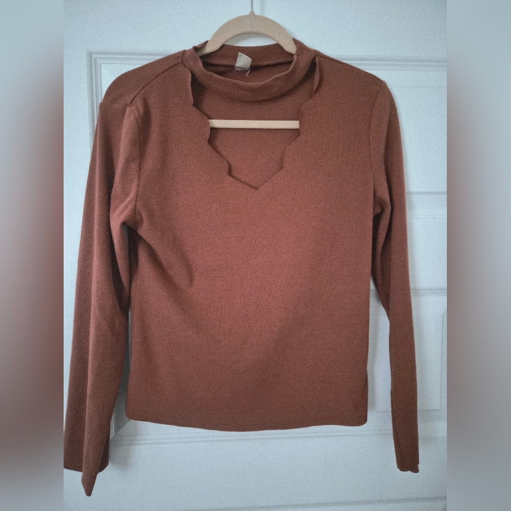Scalloped Neck Long Sleeve Top